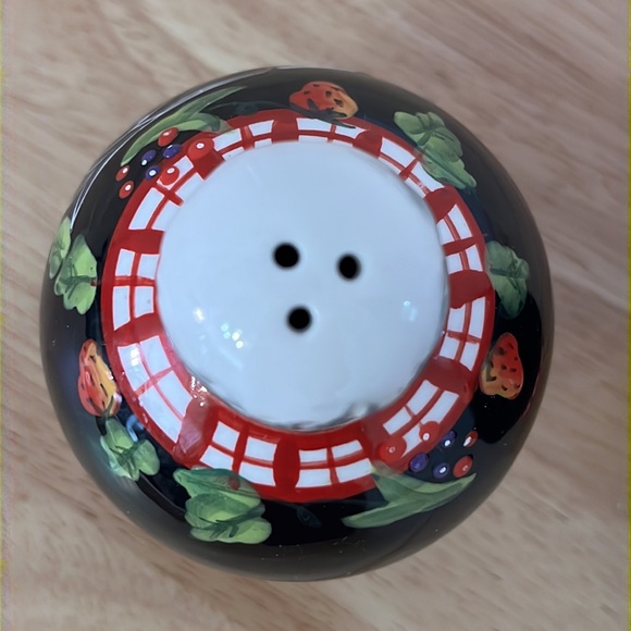 Vintage Chicken/Rooster Black Decorated Salt & Pepper Shakers Bella Casa by Ganz - Picture 6 of 13